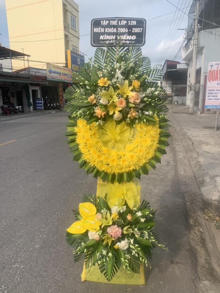 Sắc Màu Và Hương Thơm Duyên Dáng 